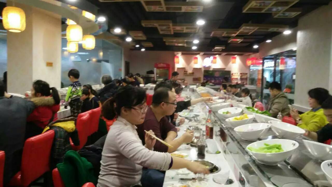 长沙肖先生火锅店生意火爆!